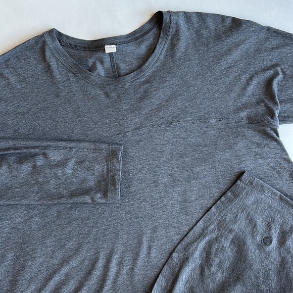 Lululemon Gray Oversized Long Sleeve Athleisure Yoga Stretch Shirt Womens Size 6 - Picture 1 of 11